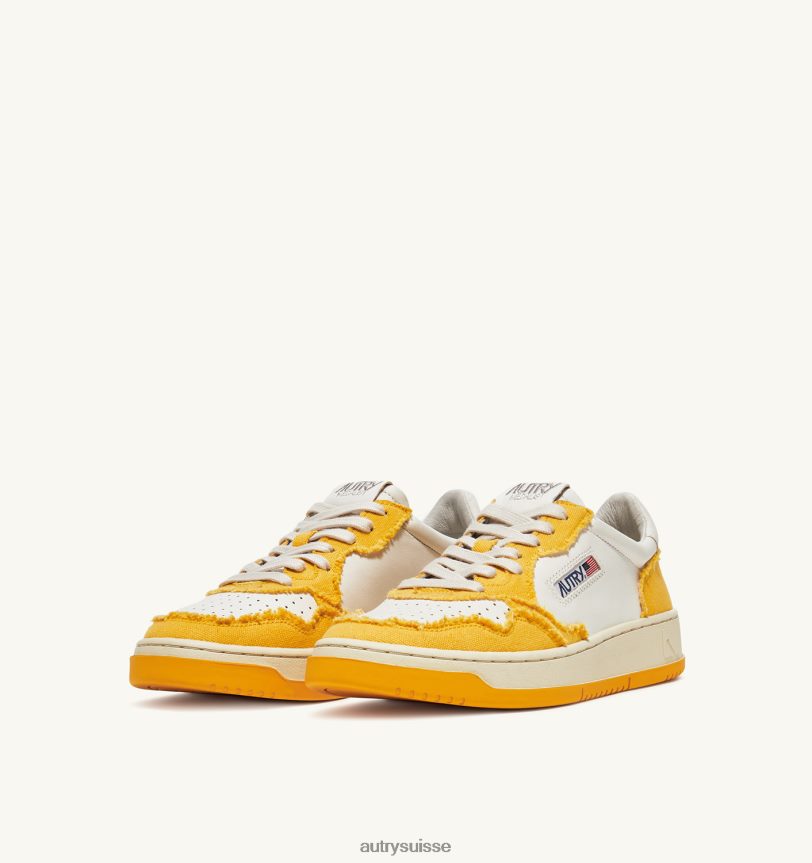 baskets basses medalist bicolores en cuir de chèvre souple et toile effilochée blanc et mangue 28NX0048 suisse Hommes Autry